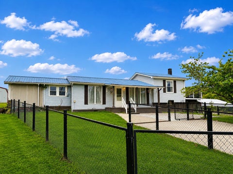 Photo of 1849 Blythe Ferry Lane, Birchwood, TN 37308 (MLS # 1542458)
