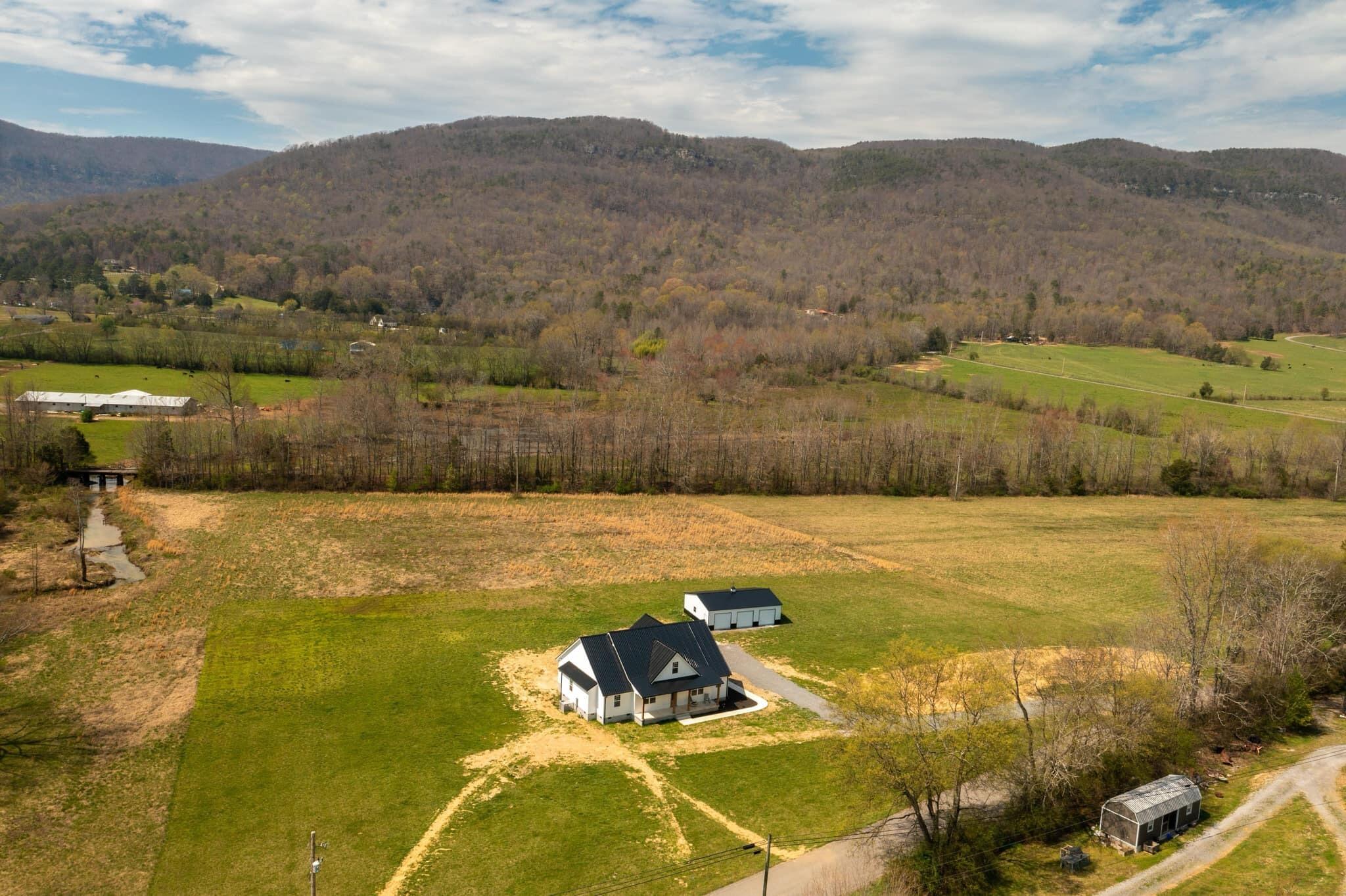 209 West Valley Road, Dunlap, Tennessee image 1