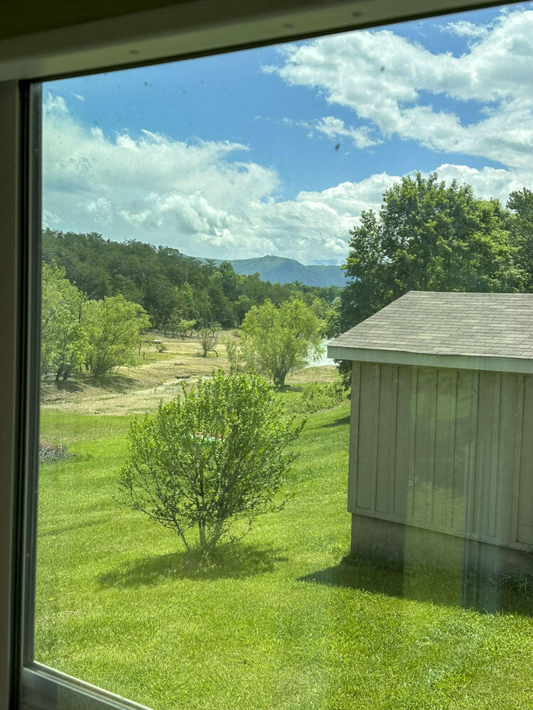 2218 Harvest Lane, Dandridge, Tennessee image 31