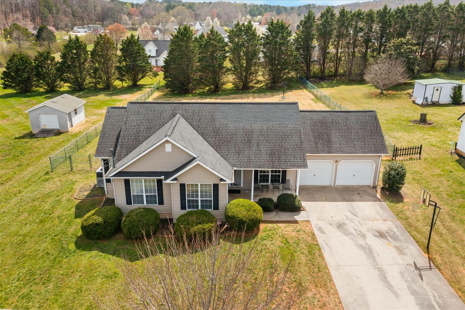 324 Mercer Drive, Dalton, Georgia image 3