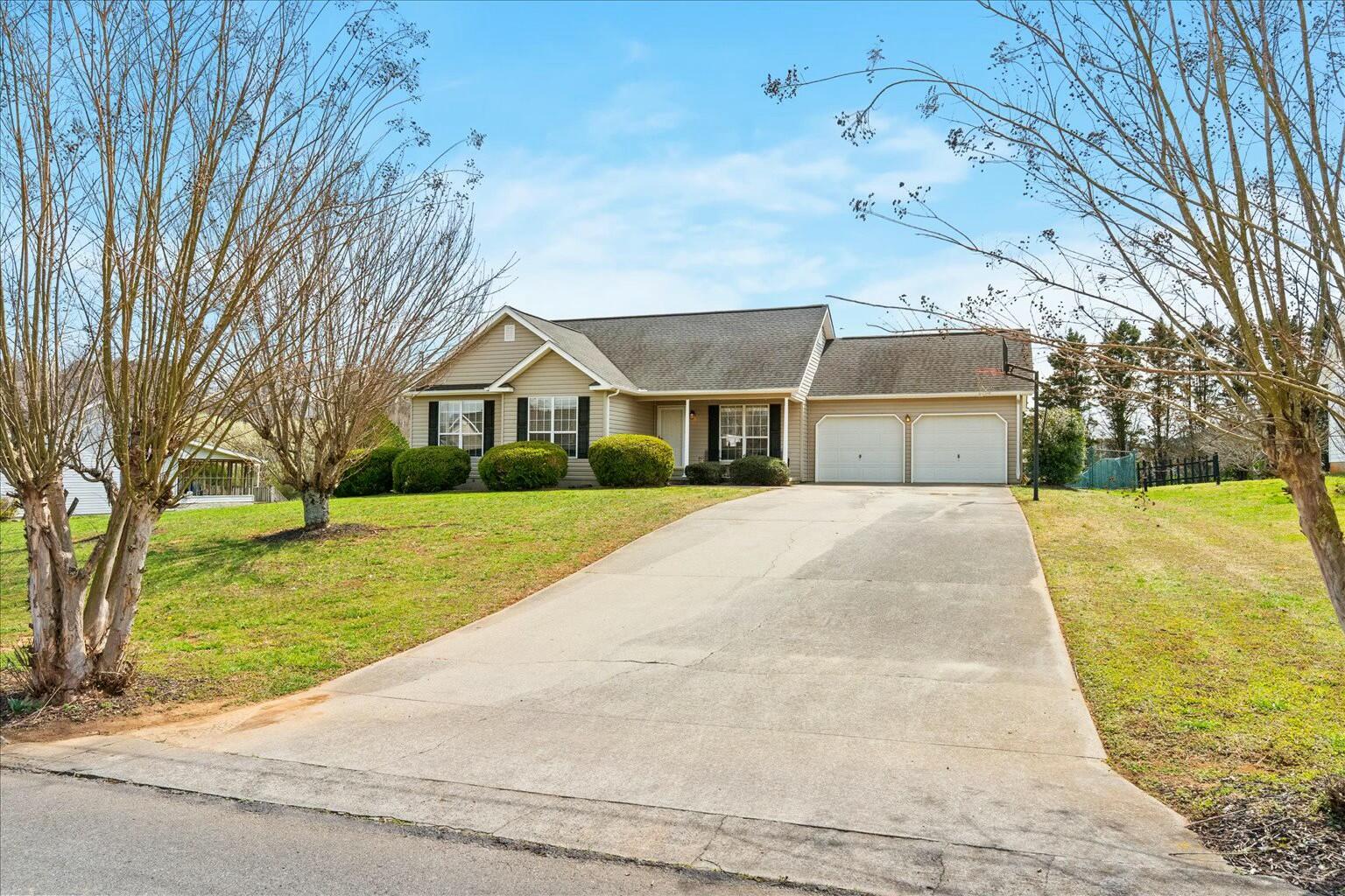324 Mercer Drive, Dalton, Georgia image 2