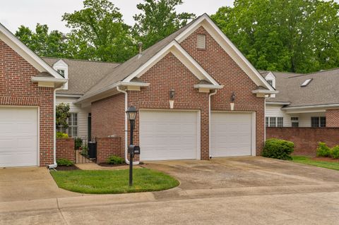 Photo of 1050 Candlewick Court, Signal Mountain, TN 37377 (MLS # 1534375)