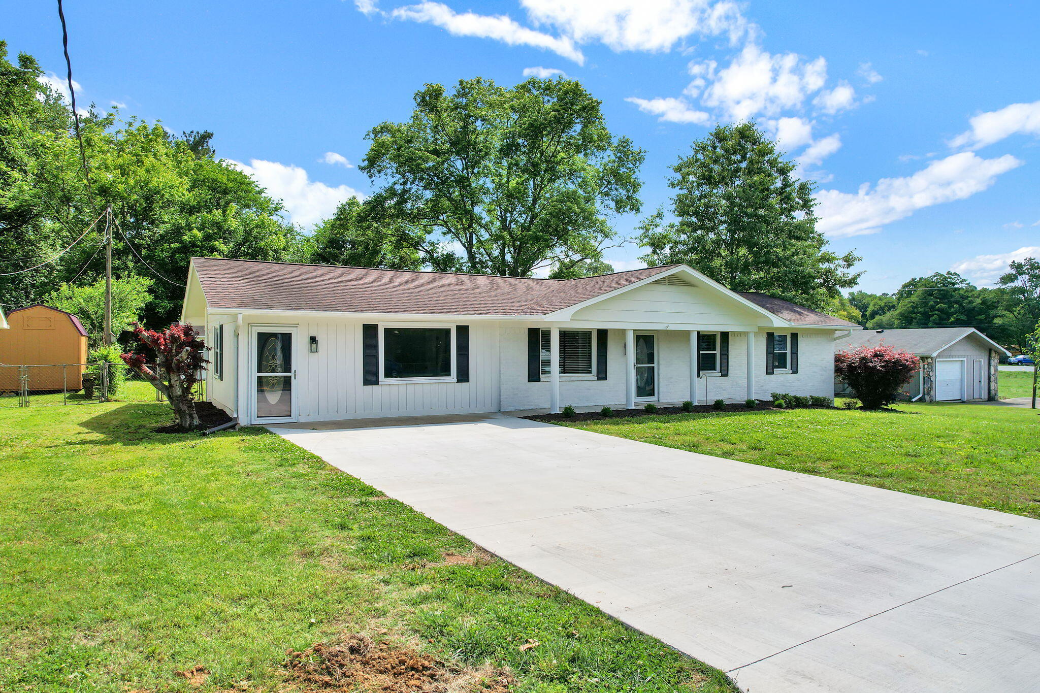 2065 Ann Lane NW