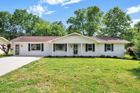 Photo of 2065 Ann Lane NW, Cleveland, TN 37312 (MLS # 1534727)