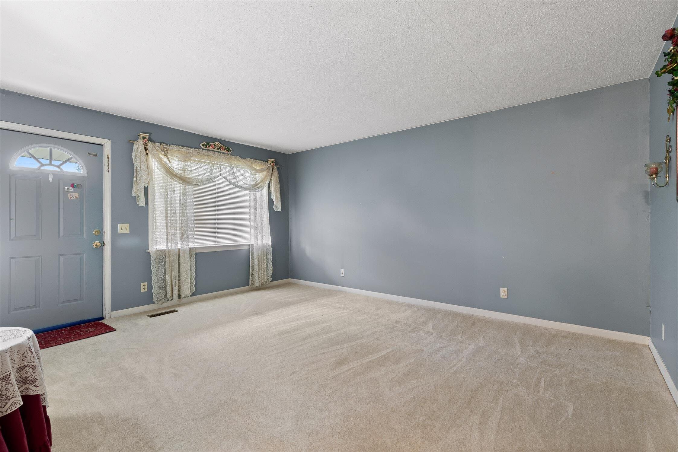195 Poplar Avenue, Trenton, Georgia image 2