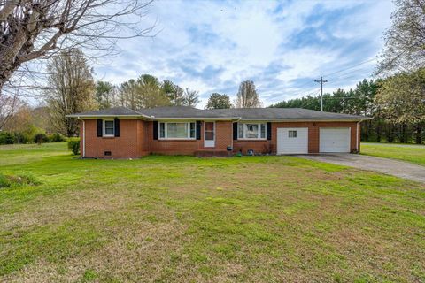 1985 Peavine Road Rock Spring GA 30739