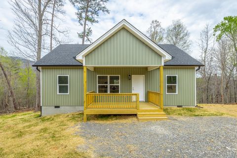 Homes For Sale - 141 Pineway Circle<br/> Wildwood, GA 30757