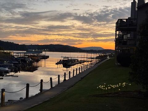 Photo of 4274 Lakeshore Lane, Chattanooga, TN 37415 (MLS # 1531711)