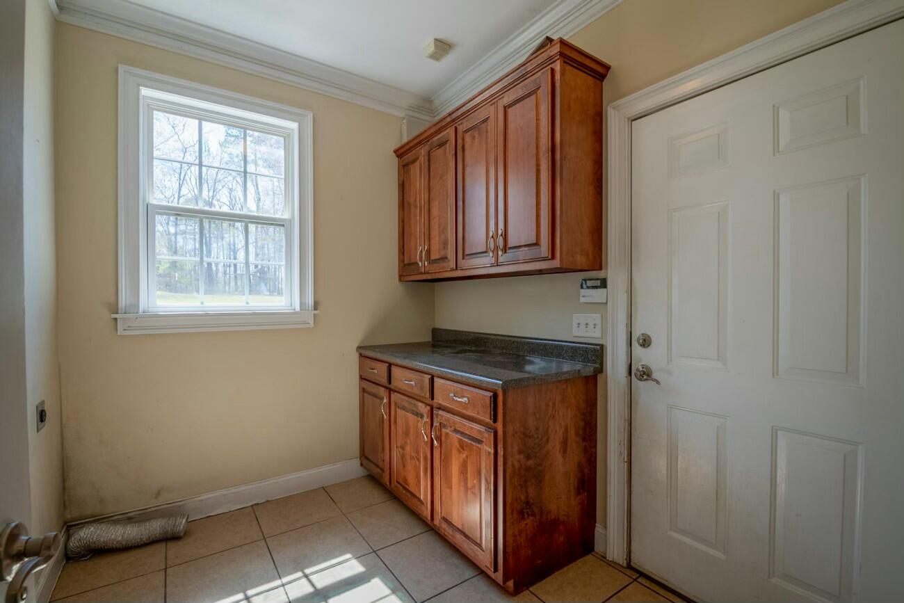 2141 Vinewood Drive, Dalton, Georgia image 31