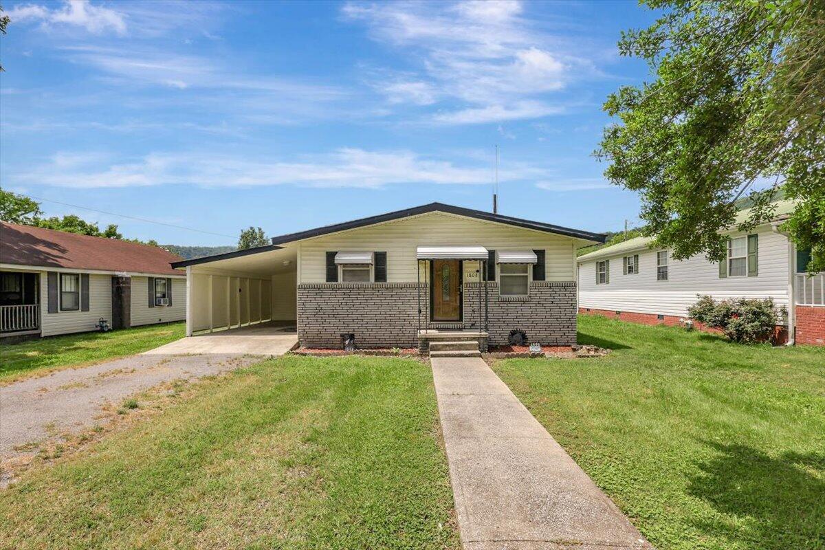 1806 Wayne Avenue, South Pittsburg, Tennessee image 2
