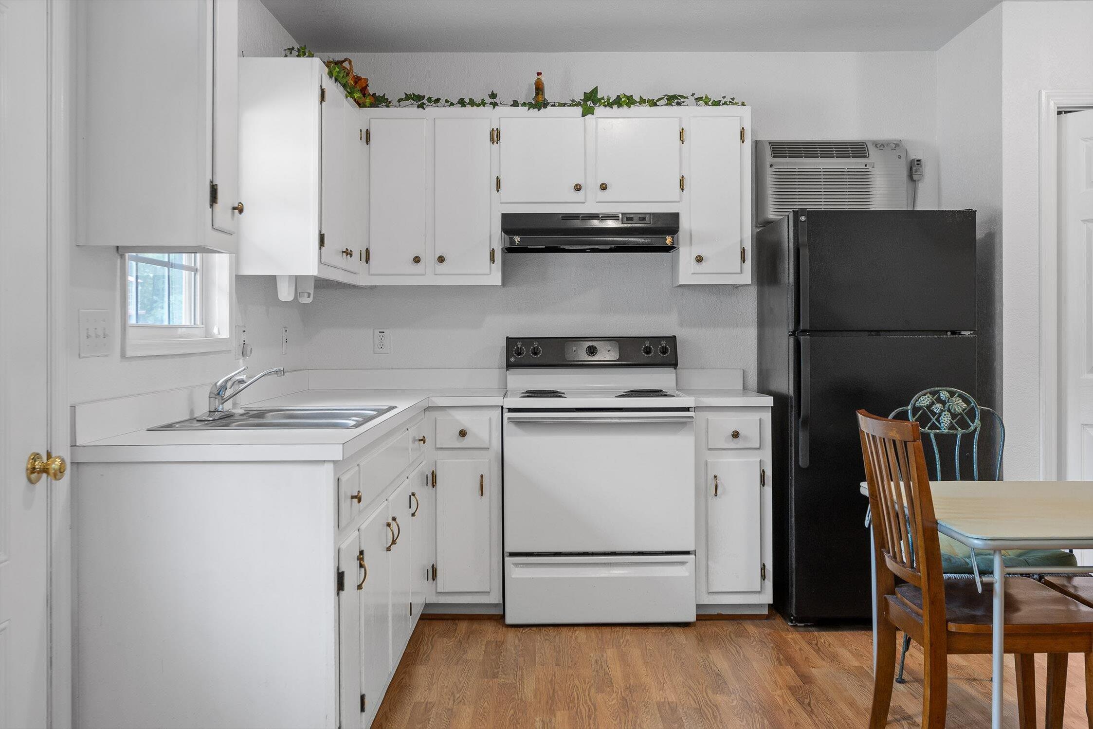 Graysville, Tennessee 37338, United States, 4 Bedrooms Bedrooms, ,3 BathroomsBathrooms,Residential,Active,212285