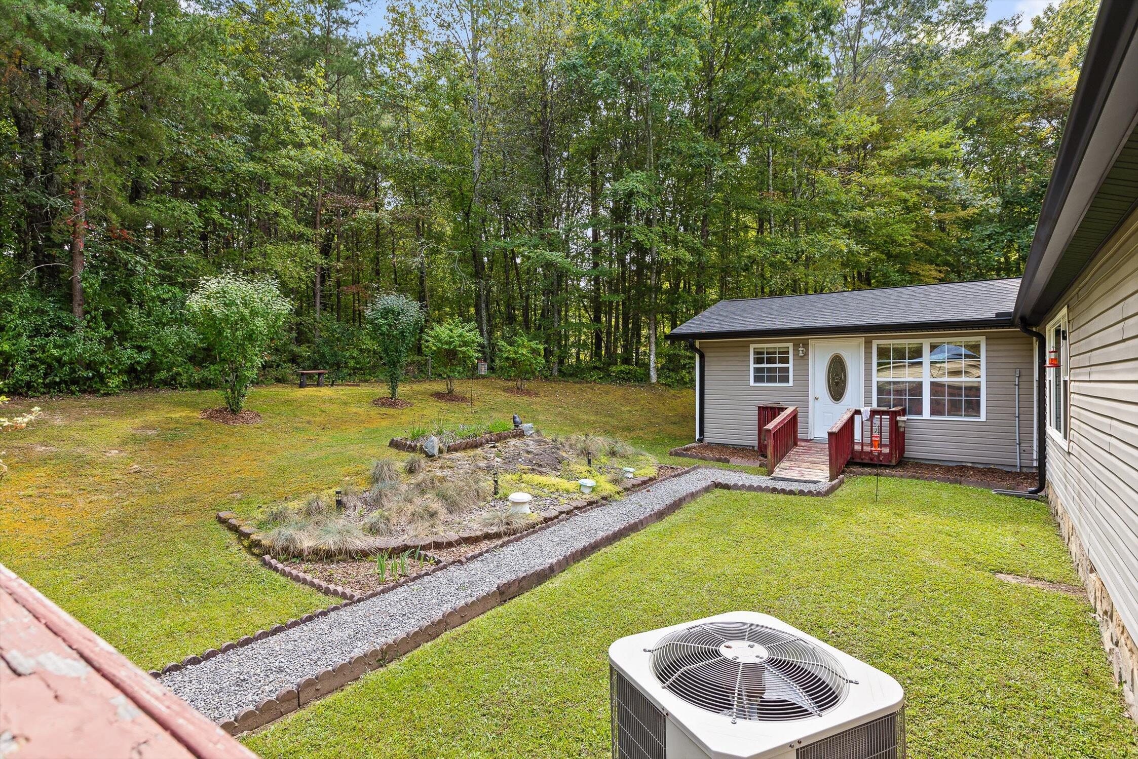 Graysville, Tennessee 37338, United States, 4 Bedrooms Bedrooms, ,3 BathroomsBathrooms,Residential,Active,212285