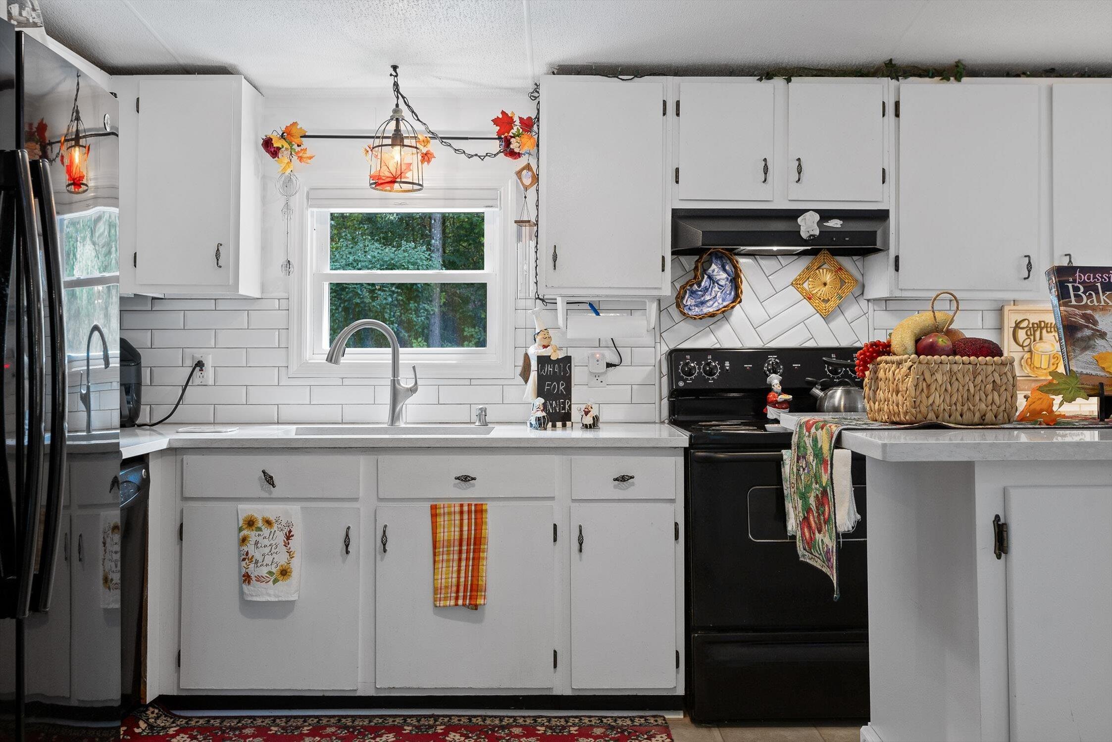 Graysville, Tennessee 37338, United States, 4 Bedrooms Bedrooms, ,3 BathroomsBathrooms,Residential,Active,212285