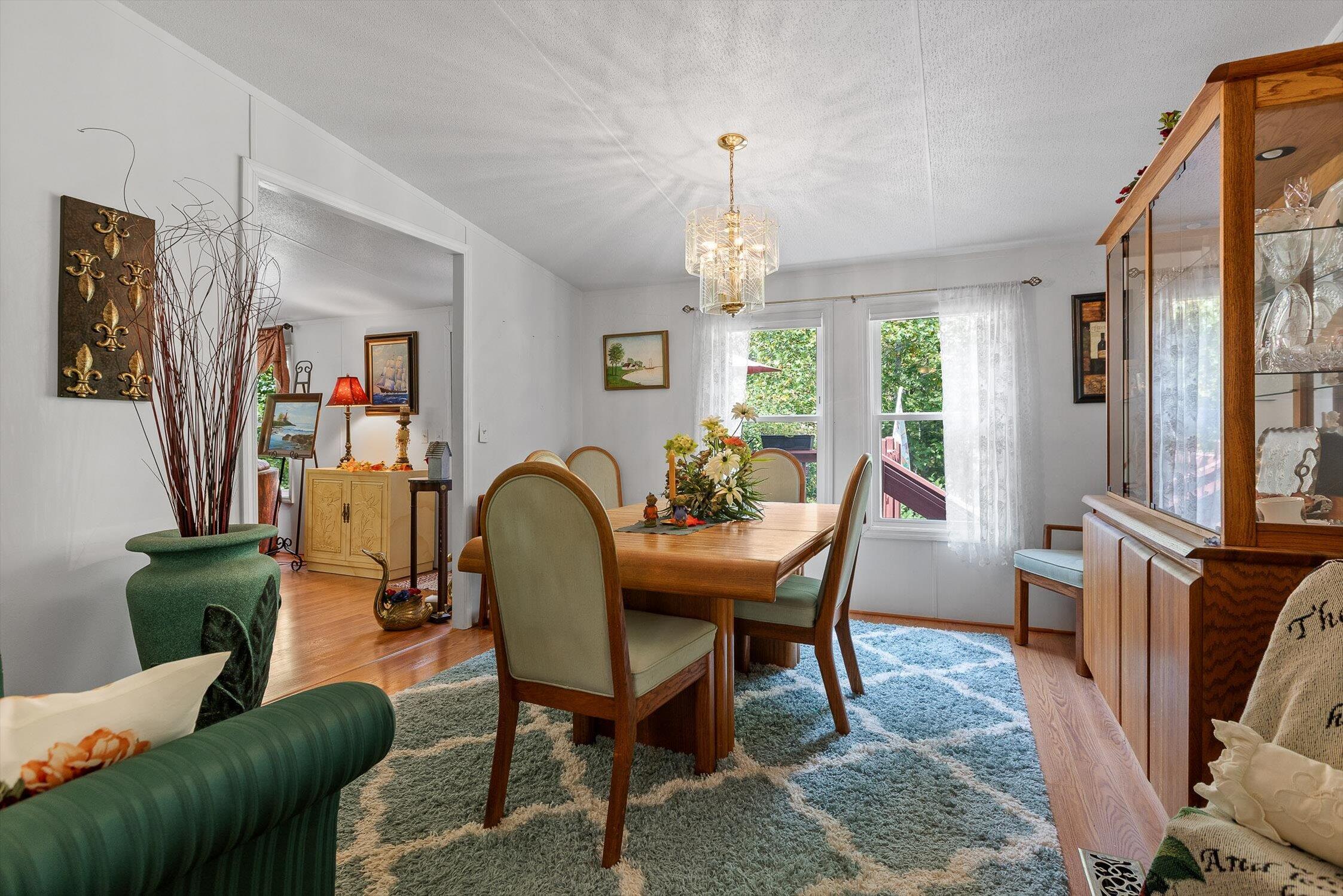 Graysville, Tennessee 37338, United States, 4 Bedrooms Bedrooms, ,3 BathroomsBathrooms,Residential,Active,212285