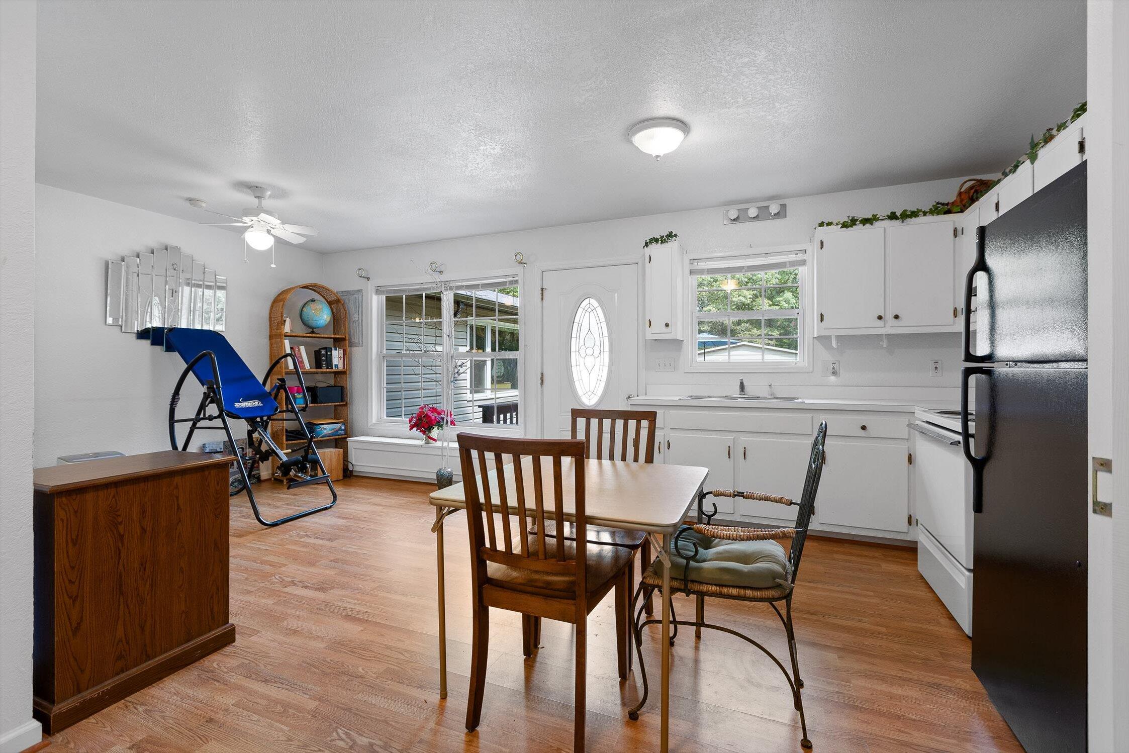 Graysville, Tennessee 37338, United States, 4 Bedrooms Bedrooms, ,3 BathroomsBathrooms,Residential,Active,212285