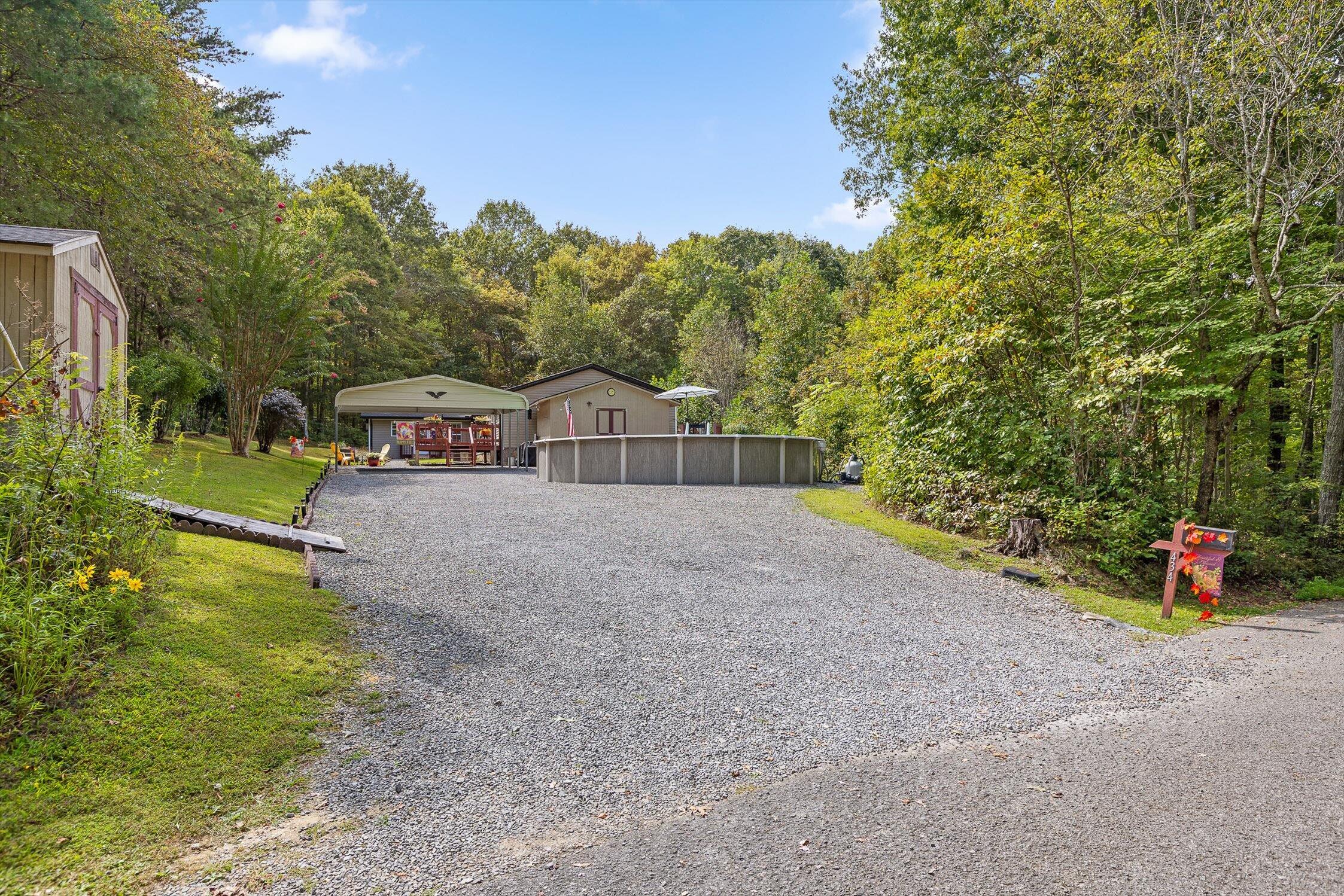 Graysville, Tennessee 37338, United States, 4 Bedrooms Bedrooms, ,3 BathroomsBathrooms,Residential,Active,212285