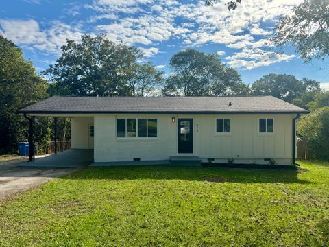 Photo of 824 Clift Street, Chattanooga, TN 37405 (MLS # 1521491)
