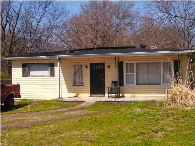 2813 Calhoun