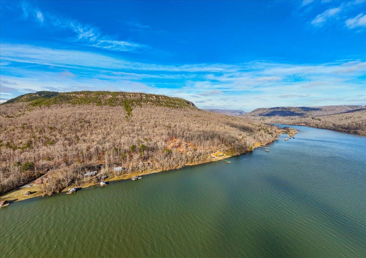 10495 Mullins Cove Road, Whitwell, Tennessee image 12