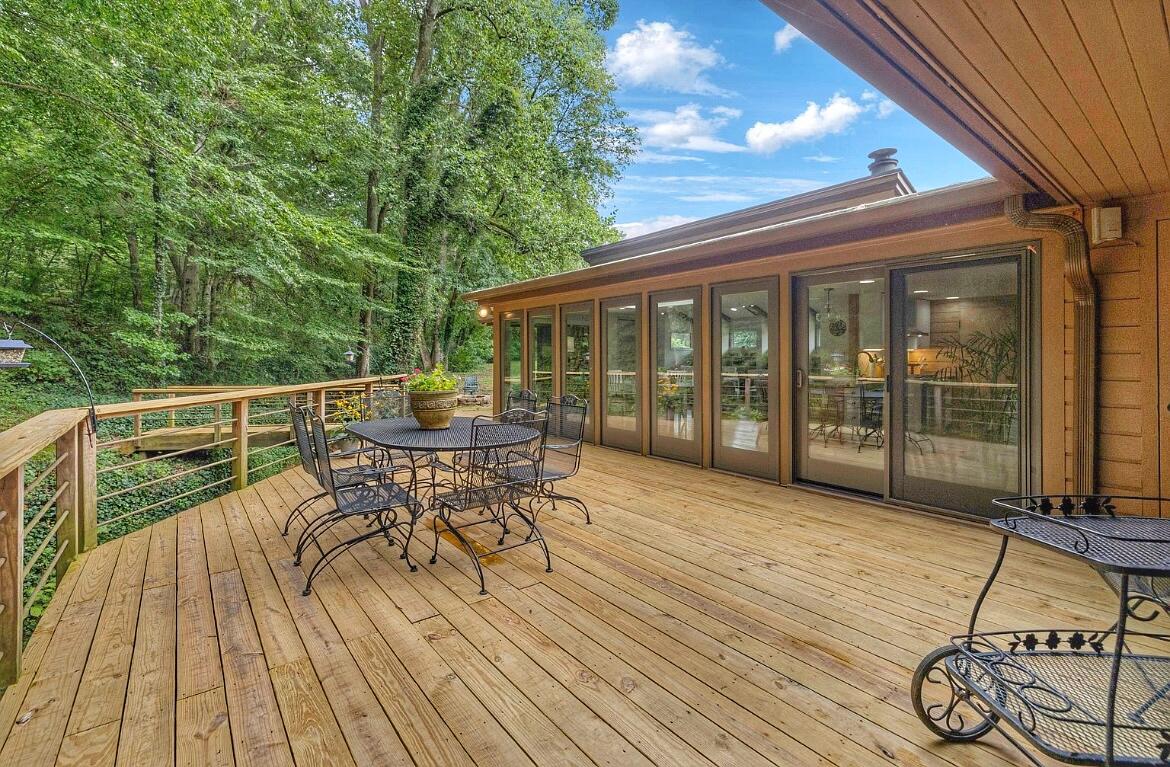 111 Broadview Terrace