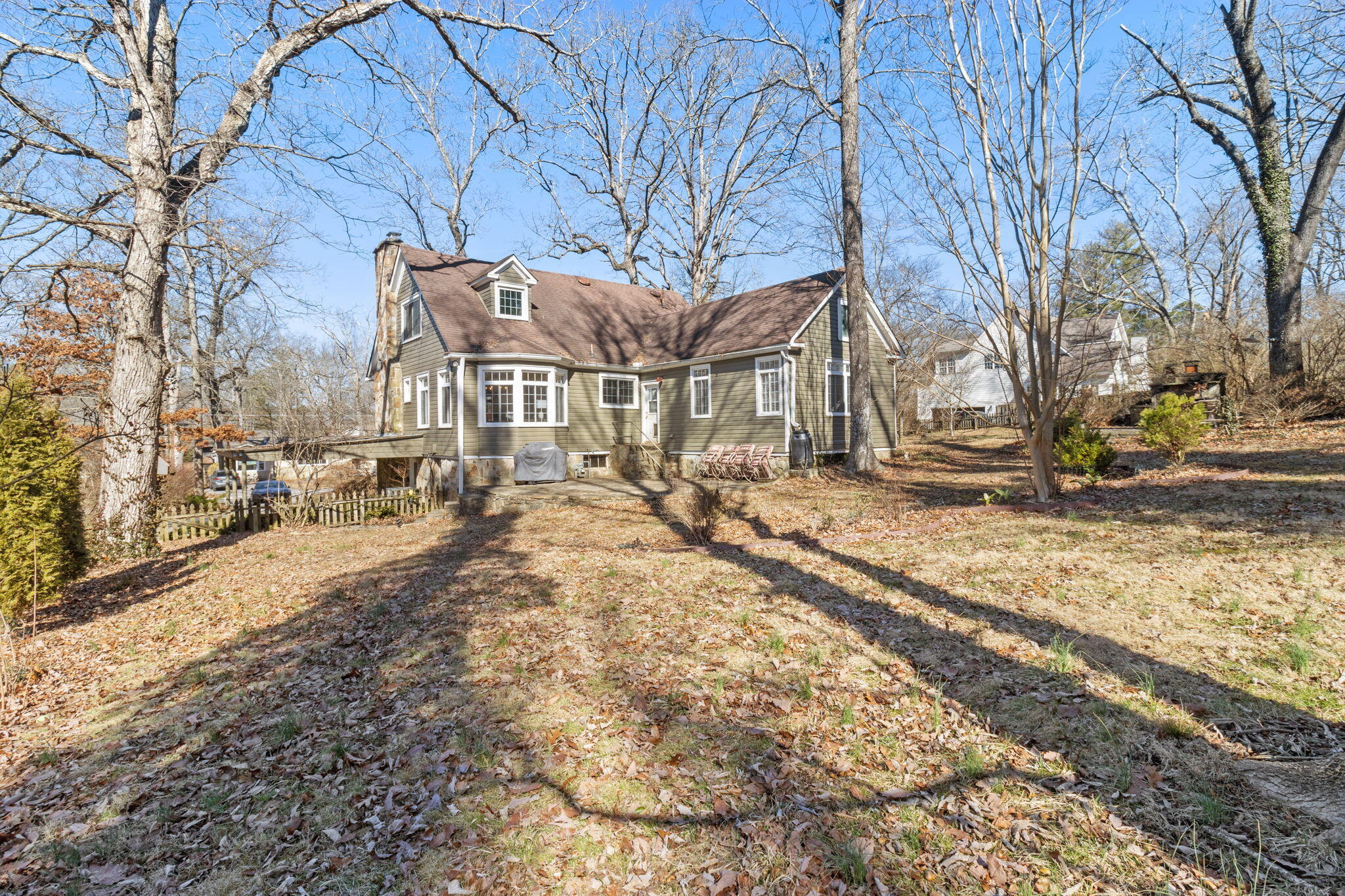 Signal Mountain, Tennessee 37377, United States, 4 Bedrooms Bedrooms, ,3 BathroomsBathrooms,Residential,Active,14596