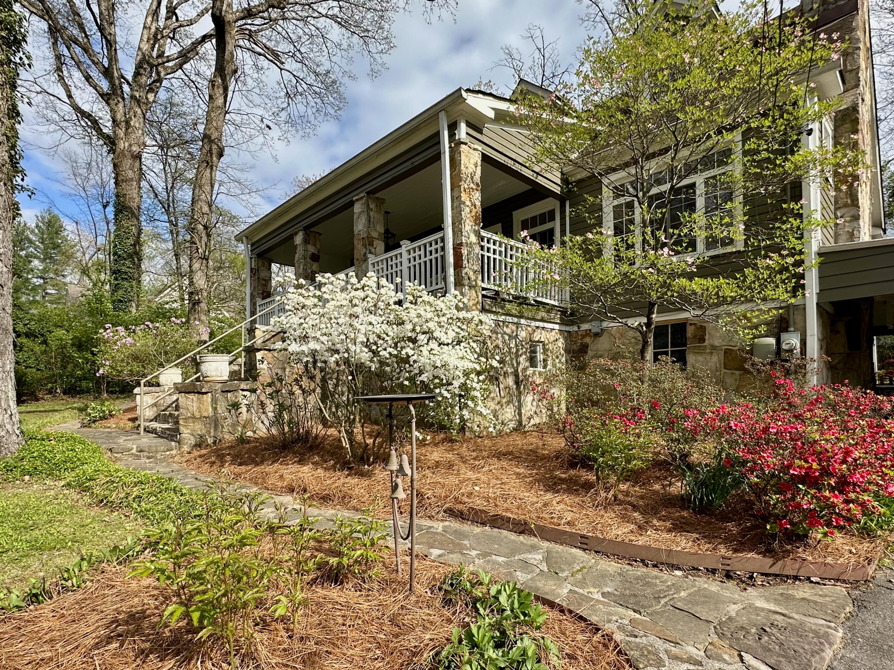 608 Texas Avenue, Signal Mountain, Tennessee image 7