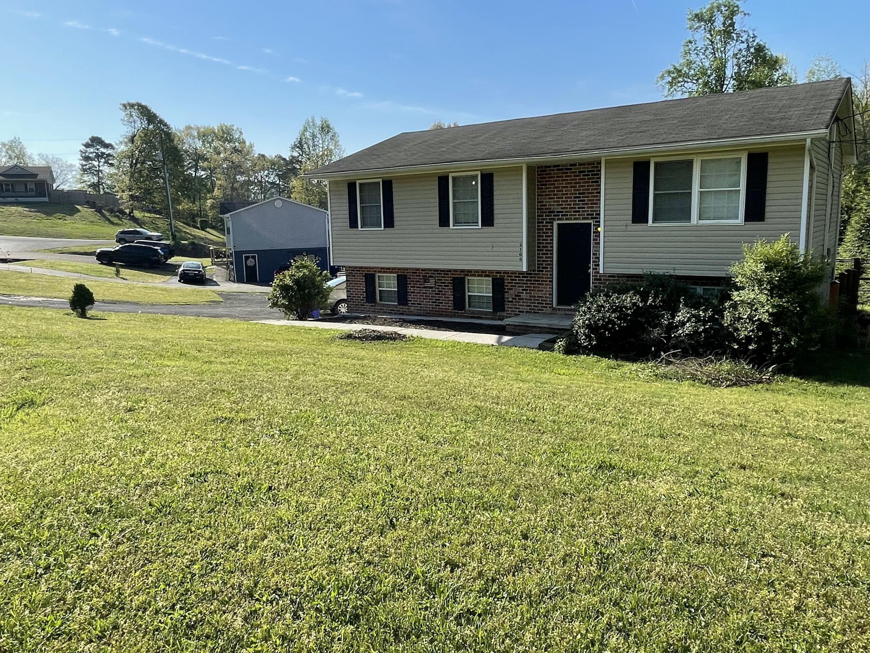 3700 Williamsburg Road SE