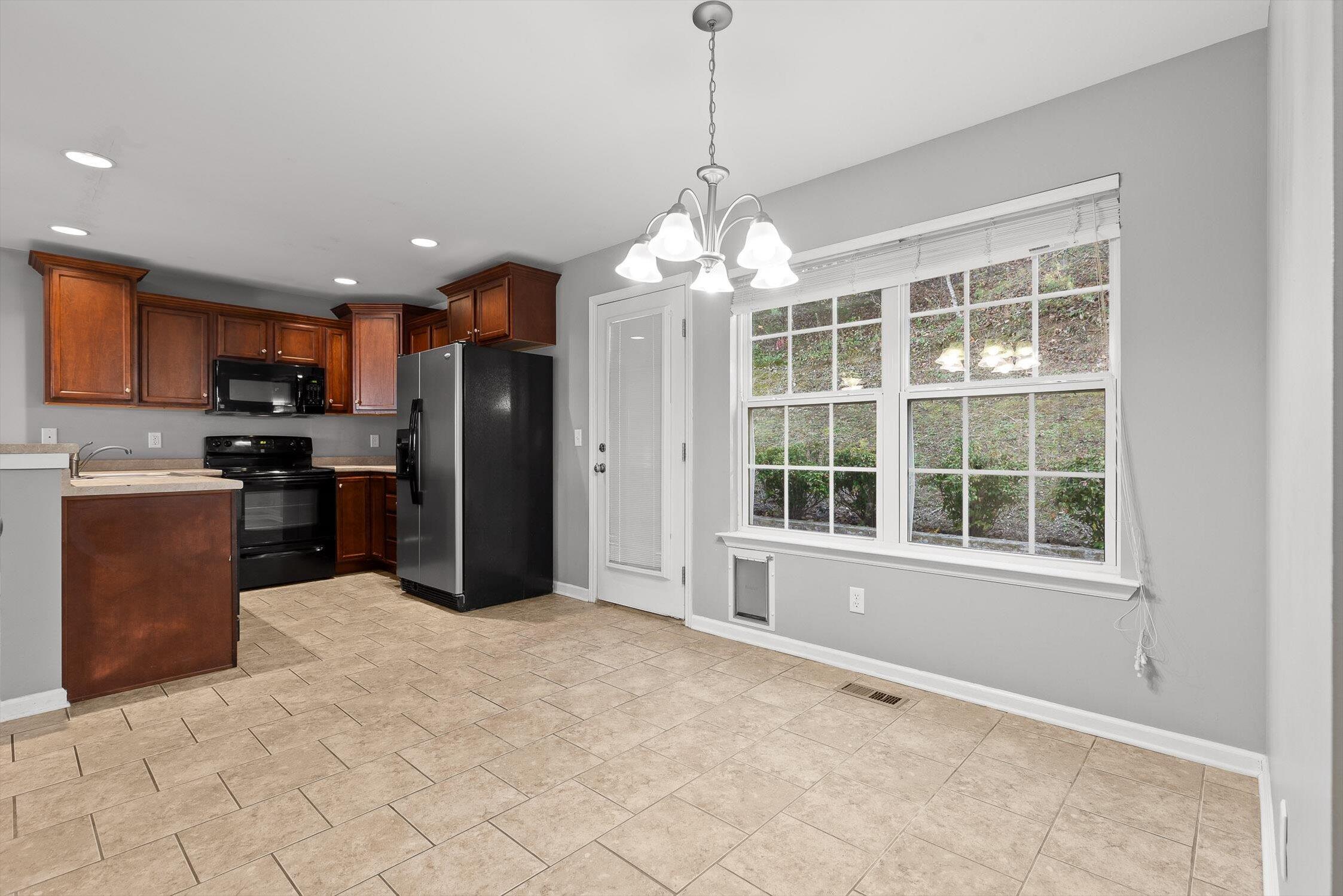 Soddy Daisy, Tennessee 37379, United States, 3 Bedrooms Bedrooms, ,3 BathroomsBathrooms,Residential,Active,244633