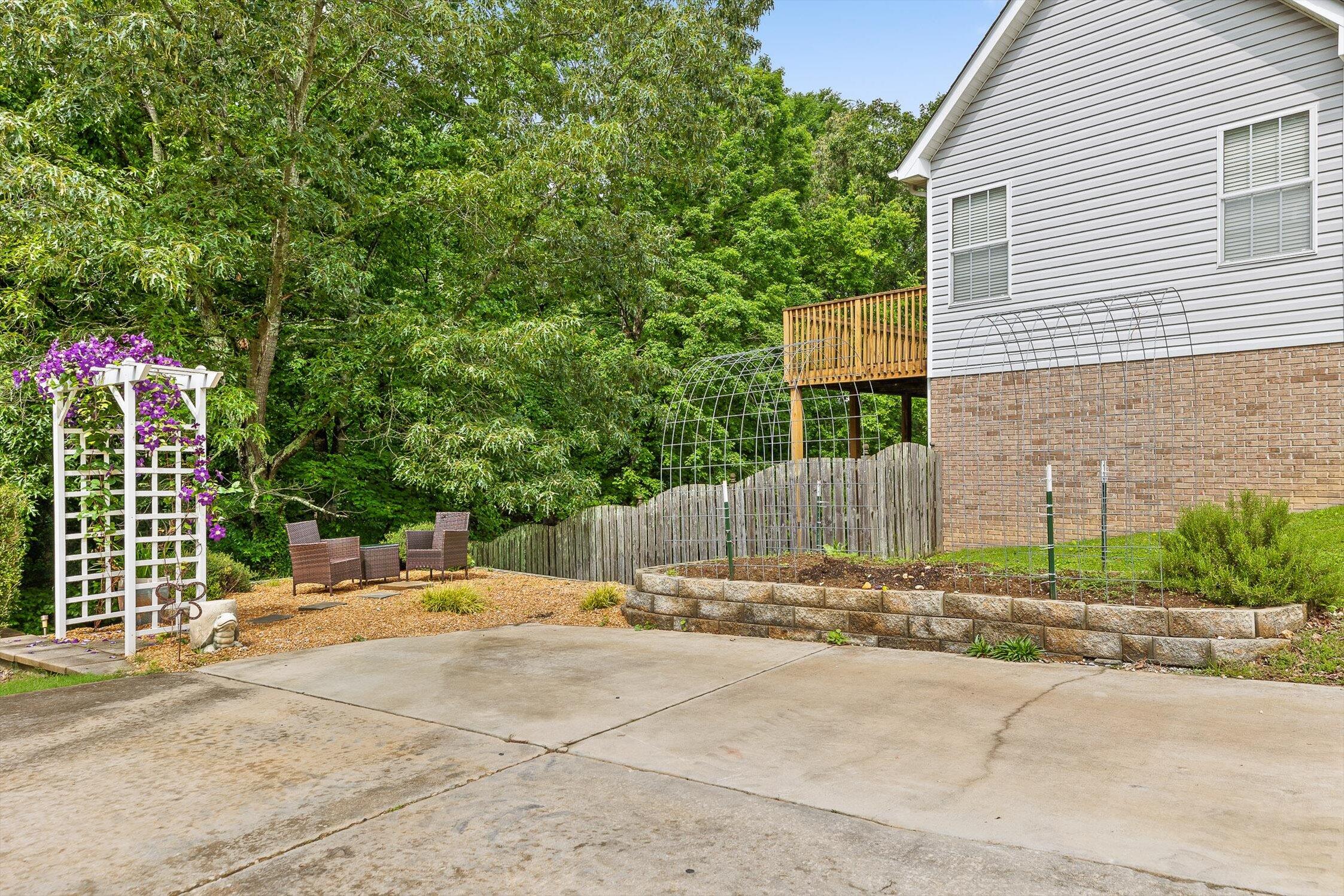 2819 Chimney Lake Circle, Soddy Daisy, Tennessee image 44