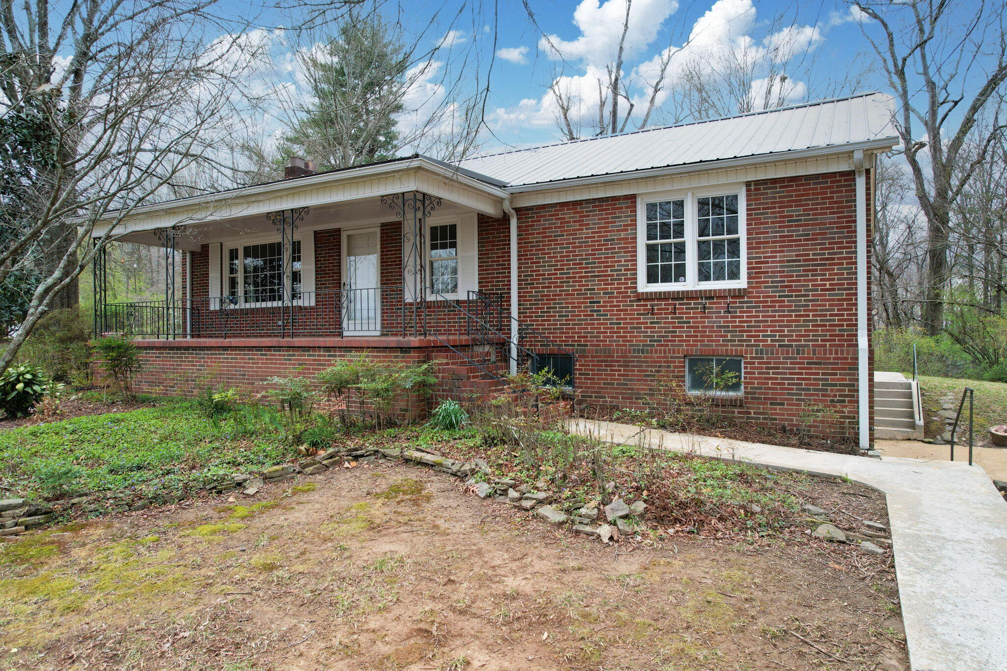 2435 Ridgeview Drive, Cleveland, Tennessee image 1