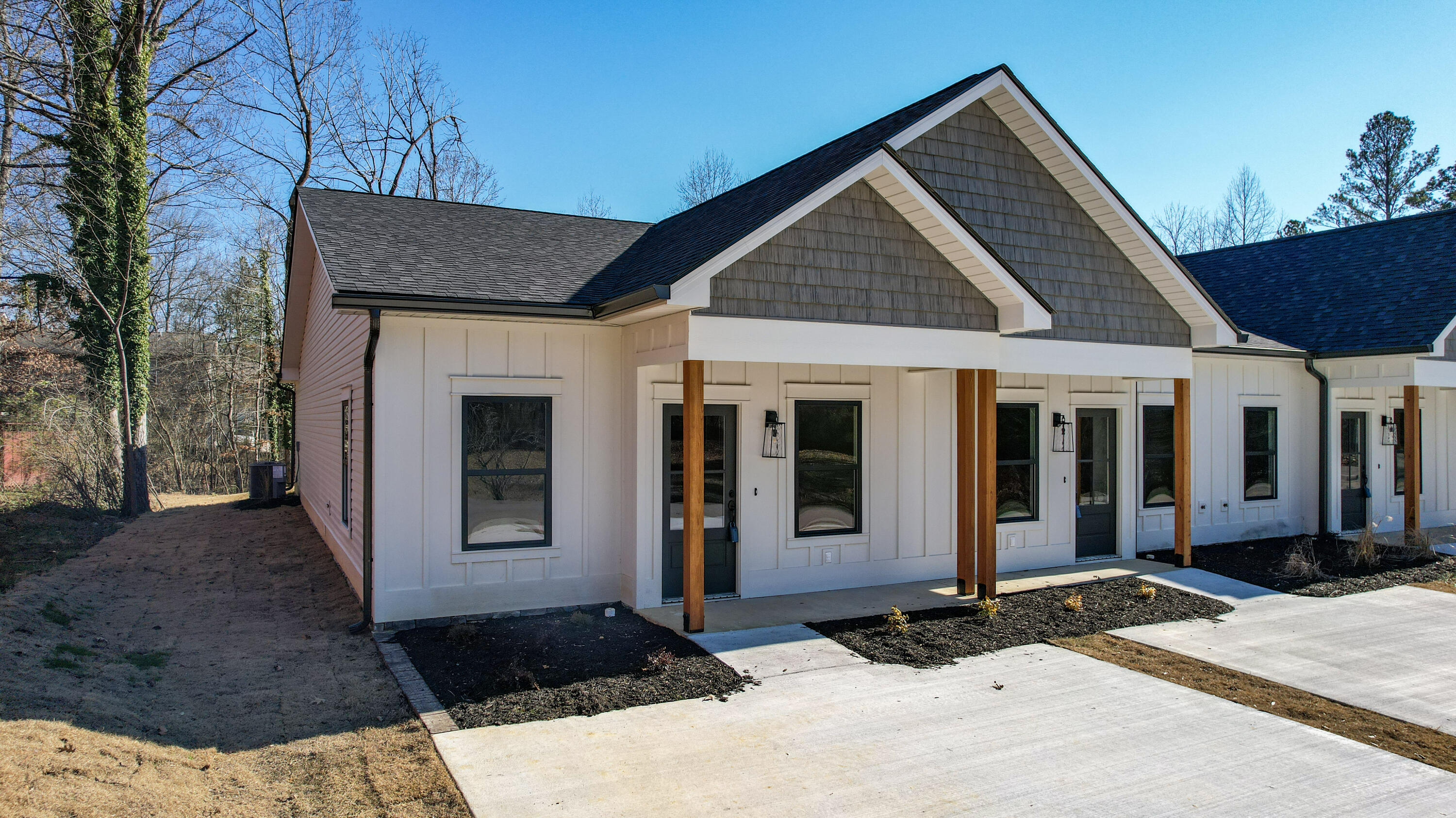 3484 Pinecrest Avenue NW