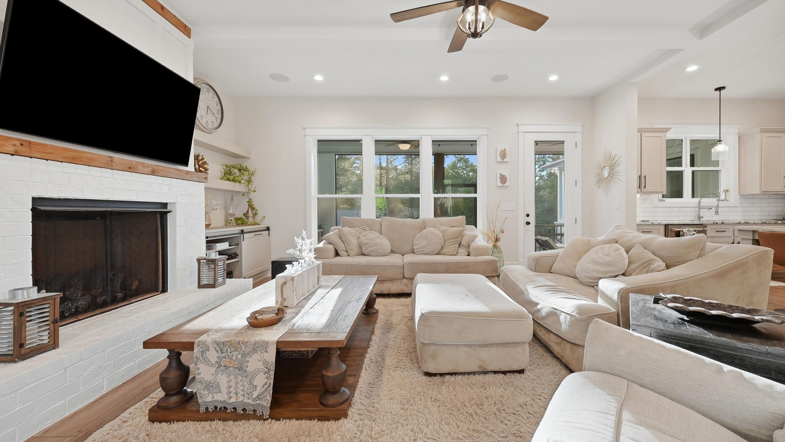 2275 River Bluffs Drive