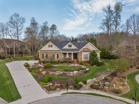 Homes For Sale - 9347 Bronze Branch Lane<br/> Apison, TN 37302