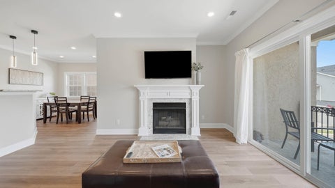 Condo For Sale - 105 Renaissance Court<br/> Chattanooga, TN 37419