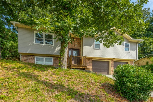 548 BENSON DR, CHATTANOOGA, TN 37412 - Image 4eb3d62ec3fbb7d8a1631eb0d571b27b/3332567032