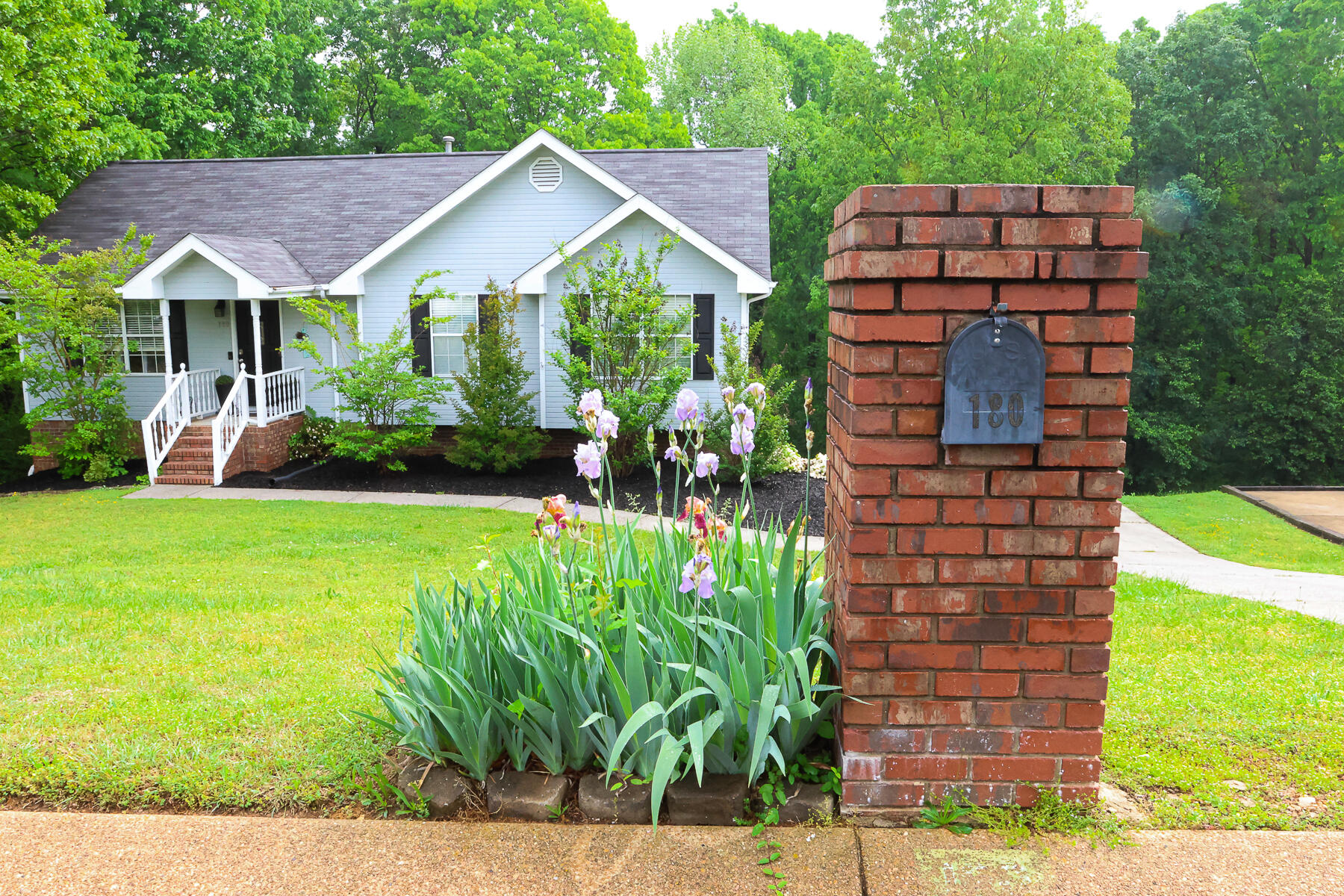 180 Scenic Circle, Ringgold, Georgia image 3