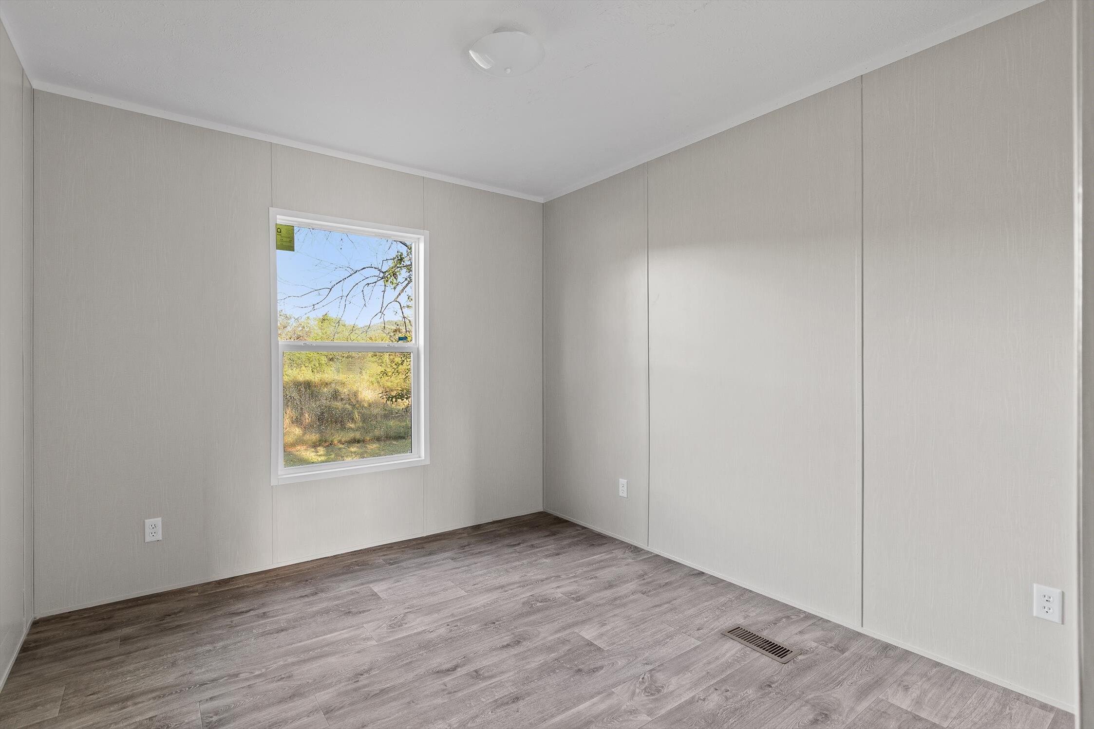 Jasper, Tennessee 37347, United States, 3 Bedrooms Bedrooms, ,2 BathroomsBathrooms,Residential,Active,220698