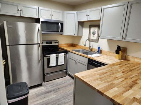 Tiny photo for 900 Mountain Creek Road, Chattanooga, TN 37405 (MLS # 1521570)