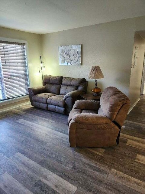 Tiny photo for 900 Mountain Creek Road, Chattanooga, TN 37405 (MLS # 1521570)