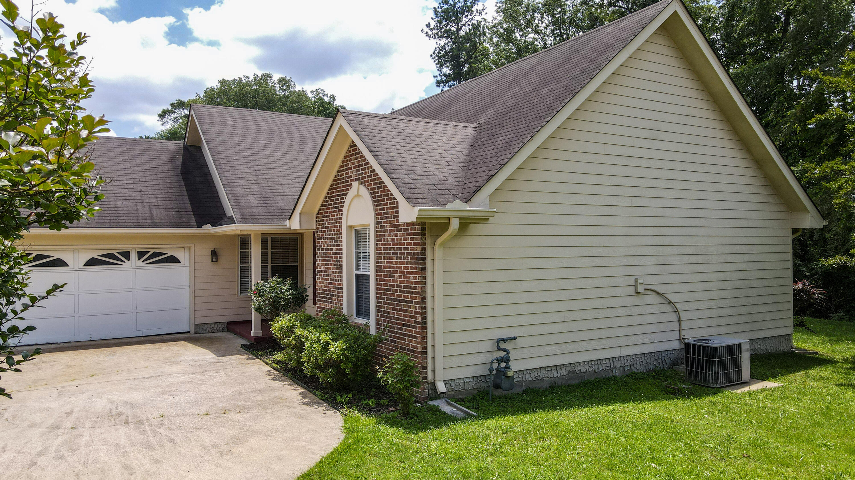 519 Cedar Glen Circle, Chattanooga, Tennessee image 4
