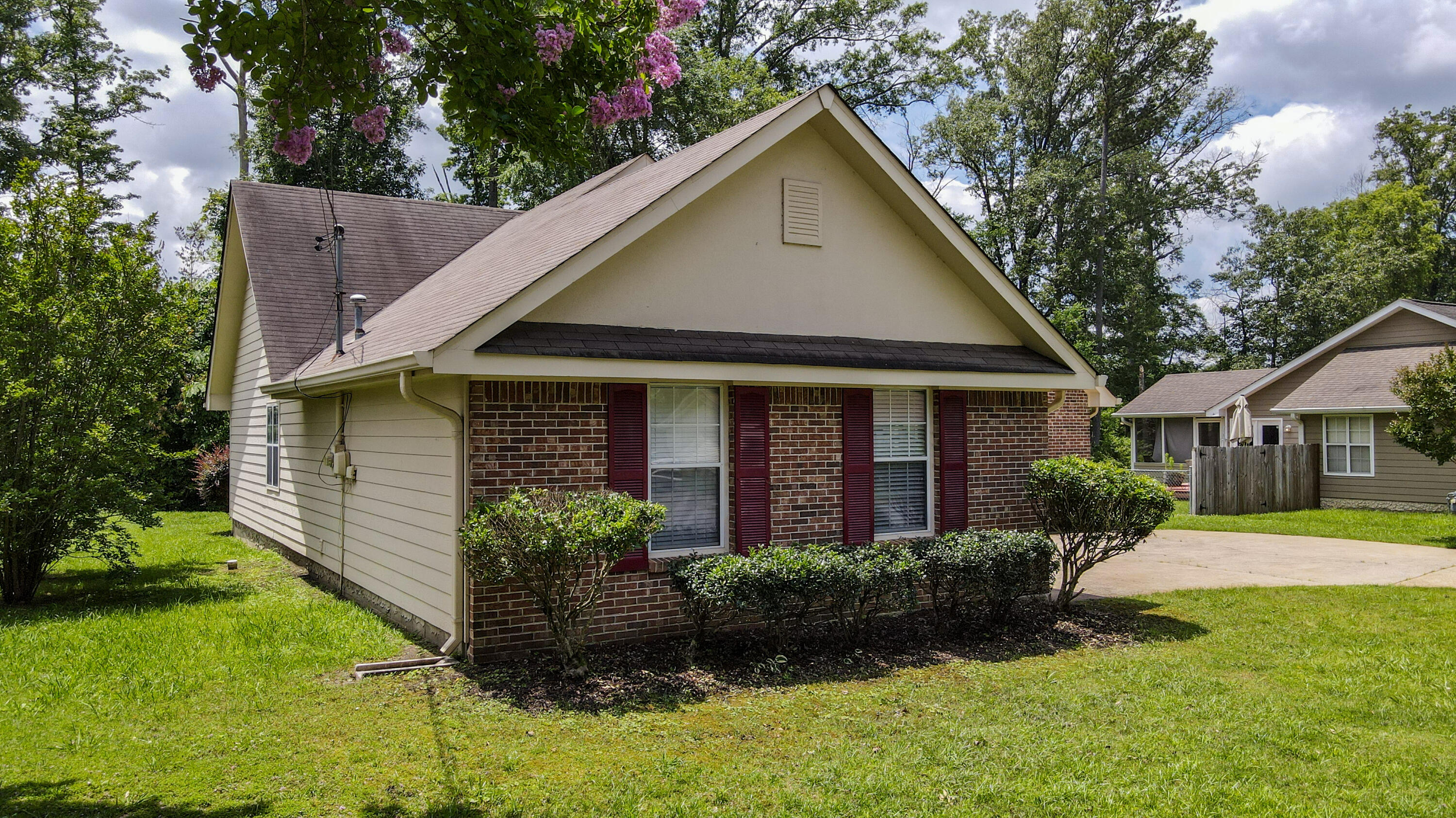 519 Cedar Glen Circle, Chattanooga, Tennessee image 3
