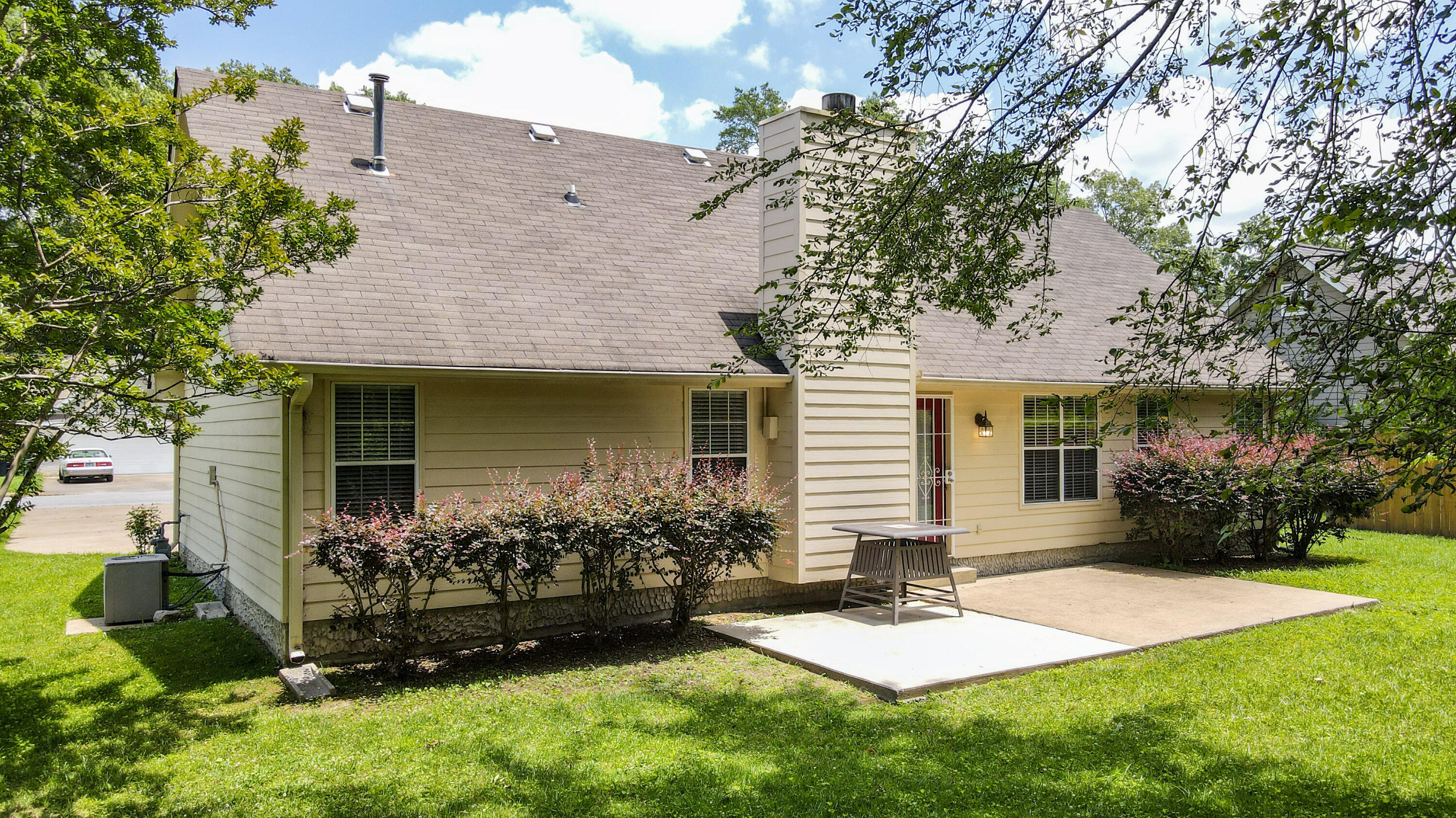 519 Cedar Glen Circle, Chattanooga, Tennessee image 5