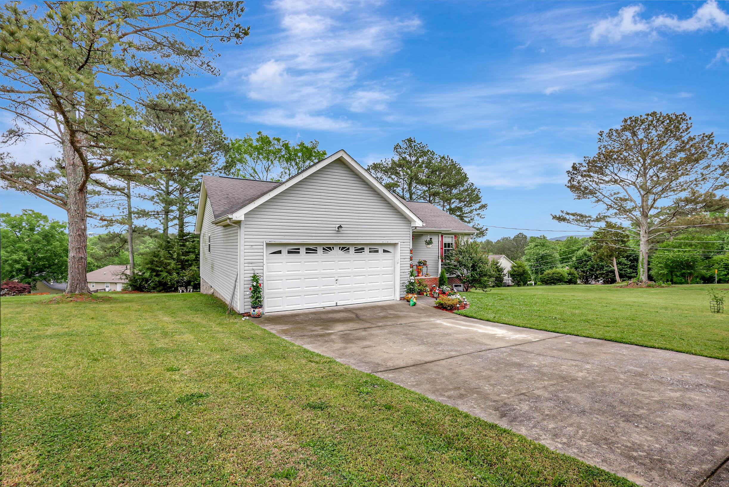 188 Elm Drive, Ringgold, Georgia image 3