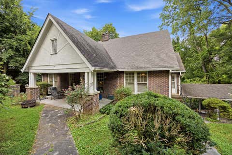 Photo of 706 Mount Vernon Circle, Chattanooga, TN 37405 (MLS # 1541129)