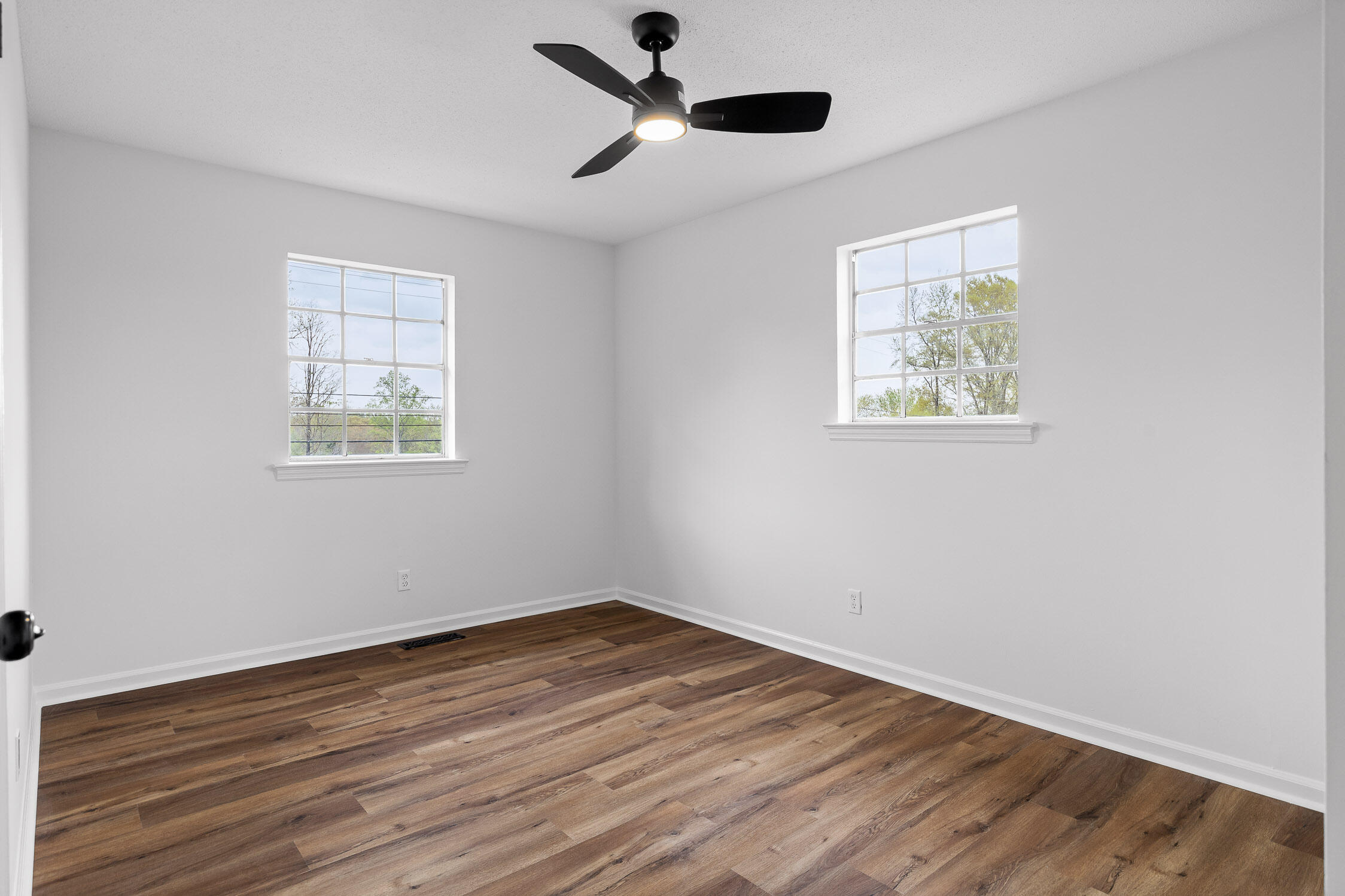 8821 Lake Villa Lane, Chattanooga, Tennessee image 23