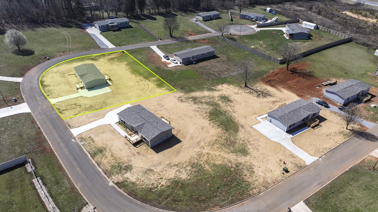 176 Meadow Lawn Drive, Englewood, Tennessee image 2