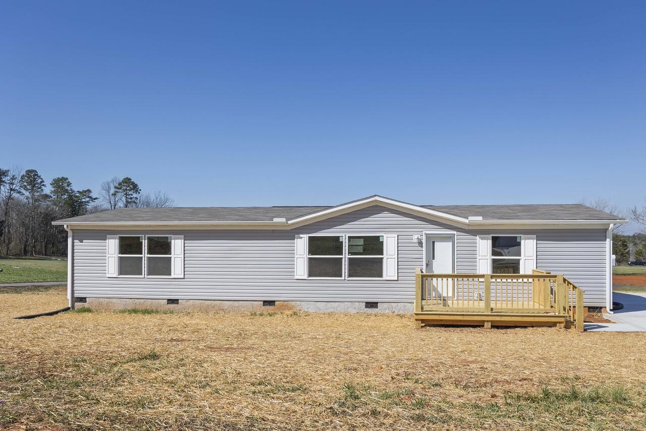176 Meadow Lawn Drive, Englewood, Tennessee image 1