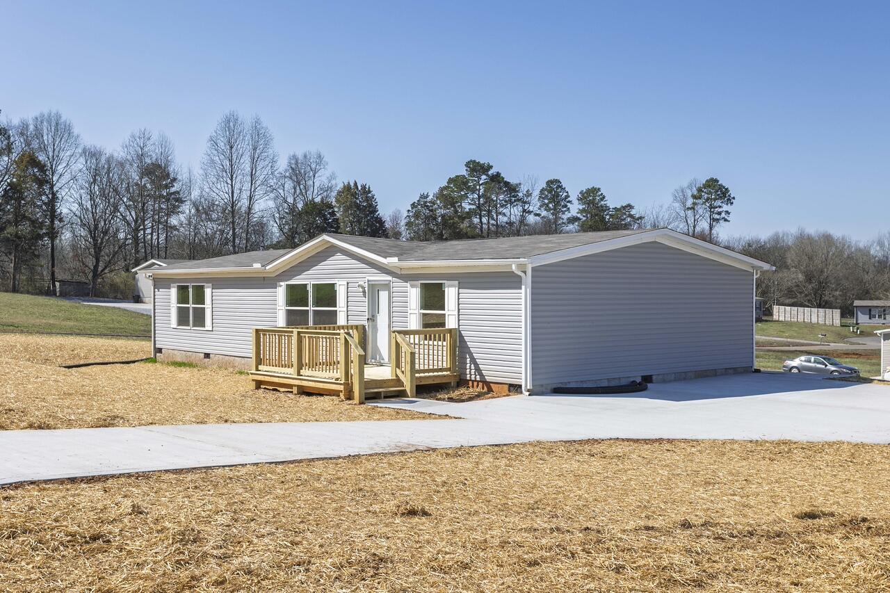 176 Meadow Lawn Drive, Englewood, Tennessee image 3