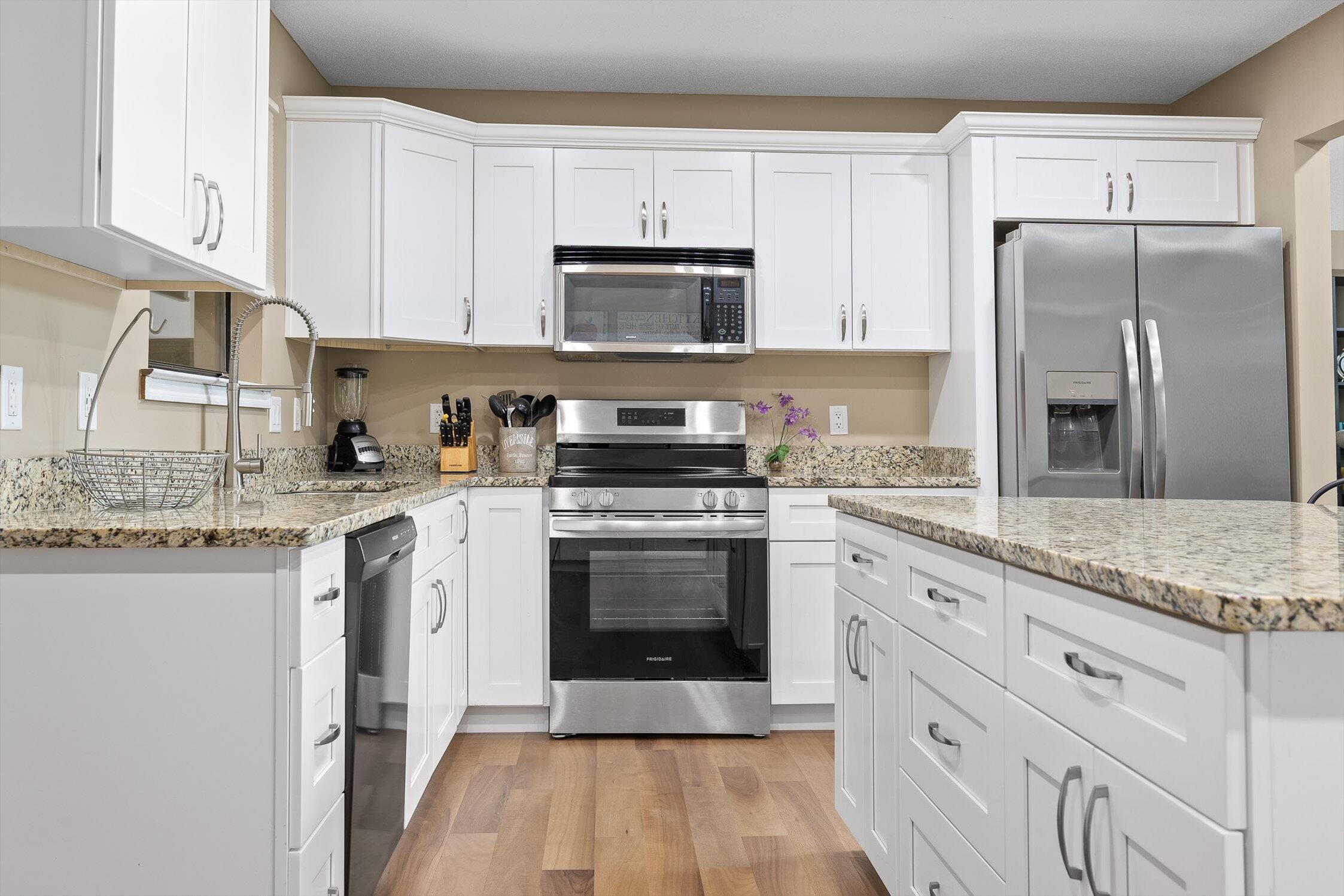 Chattanooga, Tennessee 37416, United States, 3 Bedrooms Bedrooms, ,3 BathroomsBathrooms,Residential,Active,80635