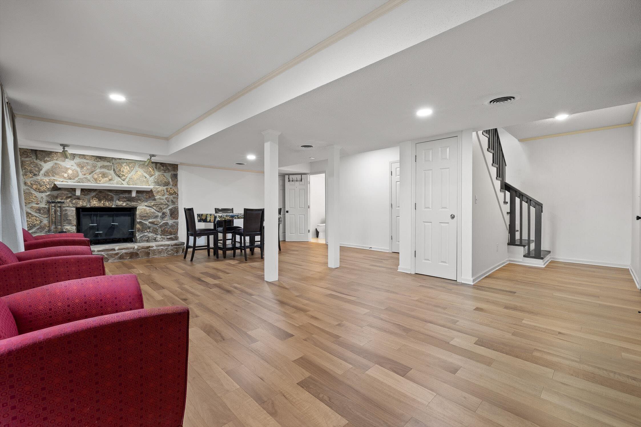 Chattanooga, Tennessee 37416, United States, 3 Bedrooms Bedrooms, ,3 BathroomsBathrooms,Residential,Active,80635